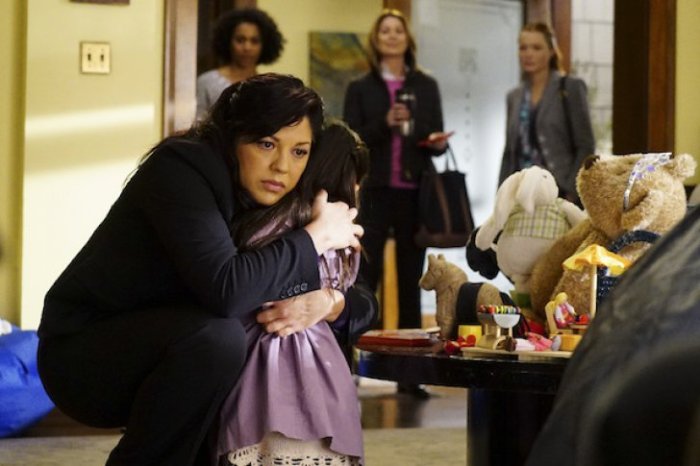Grey-s-Anatomy-The-13-Most-Important-Moments-in-Callie-and-Arizona-s-Custody-Battle-57308.jpg